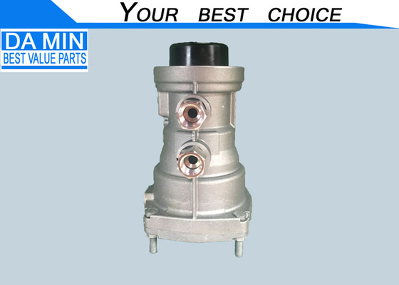 GXZ EXZ aanhangwagencontroleventil 1482400451 voor Isuzu zware vrachtwagen Air Relay Valve Multiple Connector AIr Brake