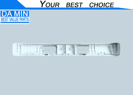 NHR NKR Bumper 8975824230 Mode 1994 Lengte 1680mm Zonder mistlamp Isuzu Lichte vrachtwagen Karosserieonderdelen